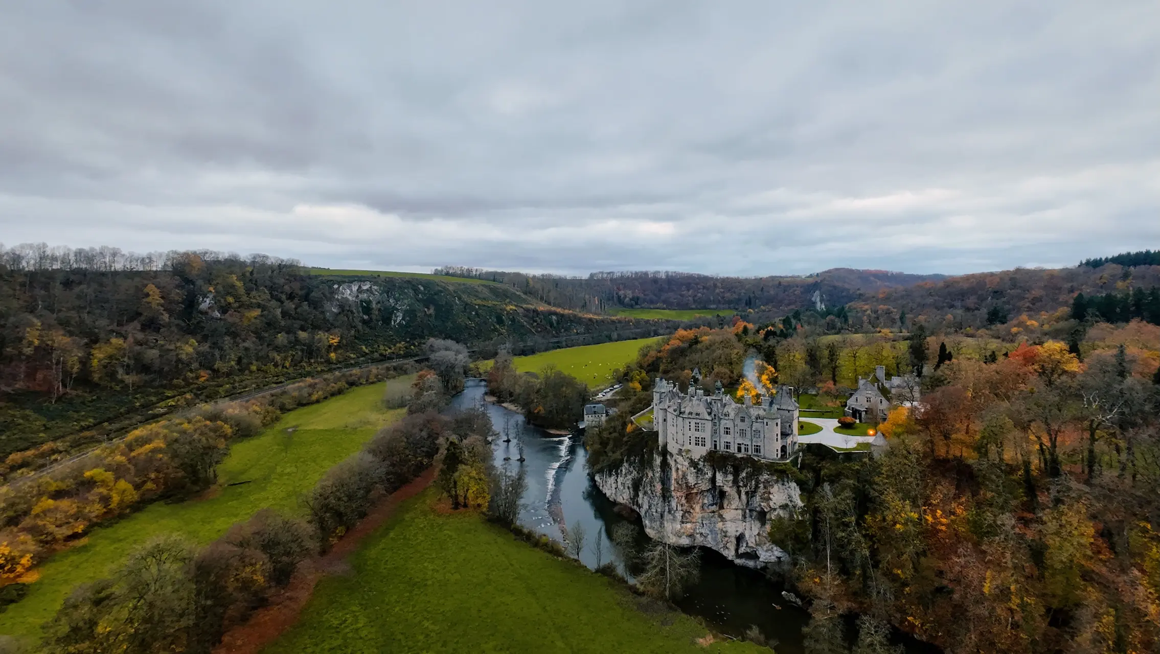 Altitude Media - Chateau de Walzin